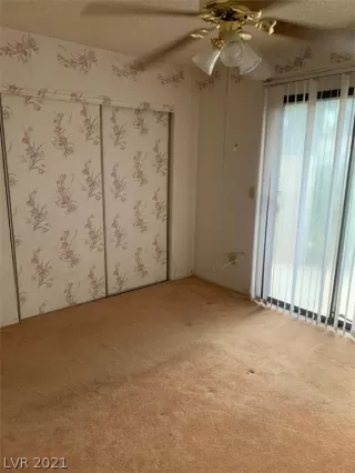 Photo #5: 2307333 Listing