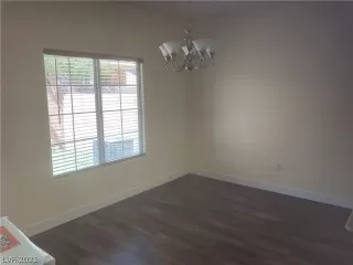 Photo #3: 2307404 Listing 