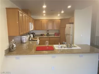 Photo #6: 2307404 Listing 