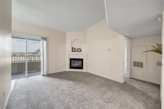 Photo #3: 2307457 Listing 