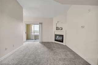 Photo #4: 2307457 Listing 