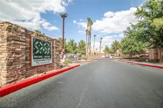 Photo #2: 2307528 Listing 