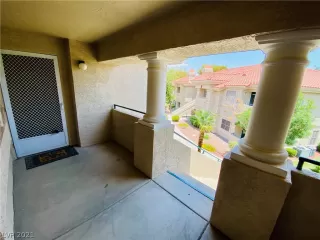 Photo #1: 2307534 Listing