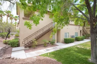 Photo #2: 2307555 Listing