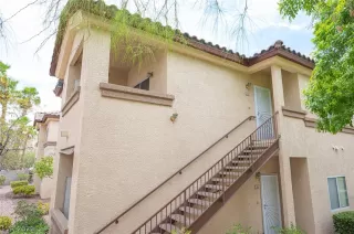 Photo #3: 2307555 Listing