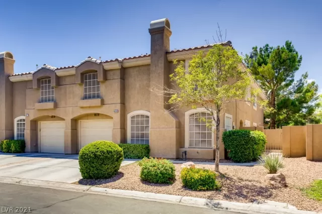 MLS: 2307560 Condo For Sale