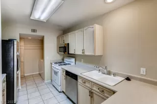 Photo #4: 2307560 Listing