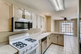 Photo #5: 2307560 Listing