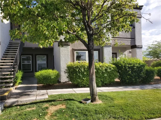 MLS: 2307563 Condo For Sale