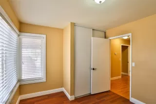 Photo #5: 2307578 Listing