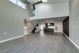 Photo #1: 2307579 Listing