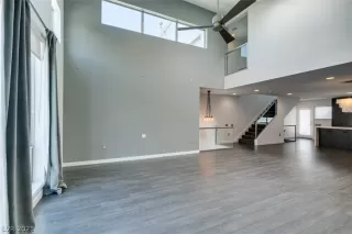 Photo #4: 2307579 Listing