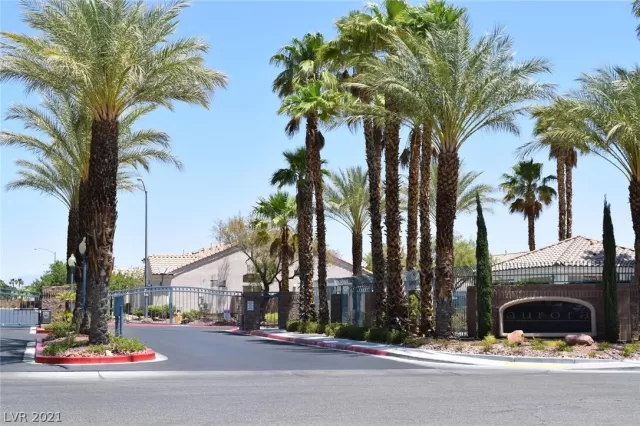 MLS: 2307599 Condo For Sale