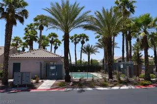 Photo #3: 2307599 Listing 