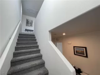 Photo #6: 2307610 Listing