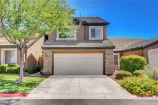 Photo #1: 2307618 Listing