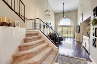 Photo #4: 2307618 Listing