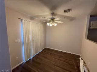 Photo #3: 2307634 Listing 