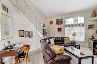 Photo #3: 2307644 Listing 