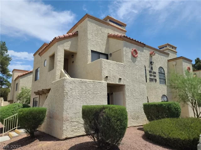 MLS: 2307673 Condo For Sale