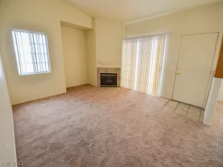 Photo #2: 2307694 Listing