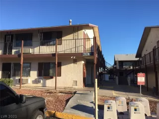 Photo #1: 2307700 Listing