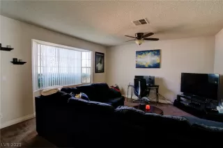 Photo #3: 2307708 Listing 