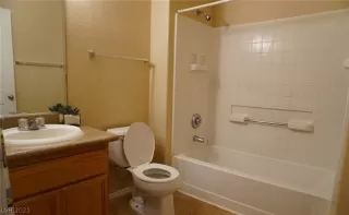 Photo #2: 2307724 Listing