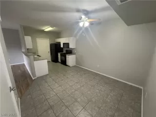 Photo #1: 2307735 Listing