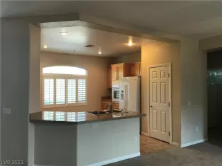 Photo #2: 2307777 Listing 