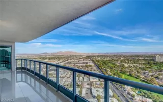 Photo #4: 2307844 Listing 