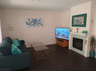 Photo #2: 2307851 Listing