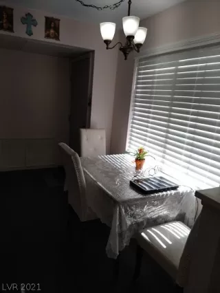 Photo #6: 2307851 Listing