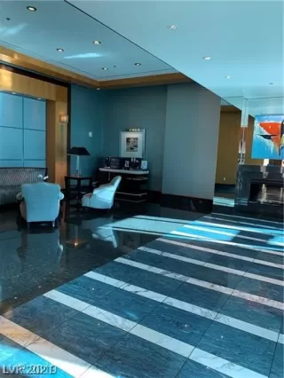 Photo #3: 2307863 Listing