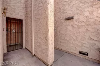 Photo #2: 2307880 Listing 