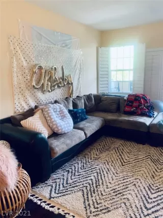 Photo #2: 2307888 Listing 