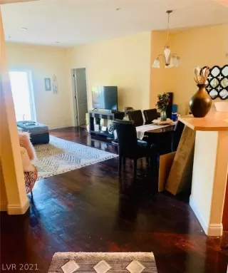 Photo #4: 2307888 Listing 