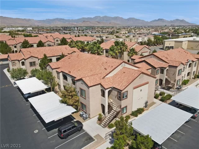 MLS: 2307897 Condo For Sale