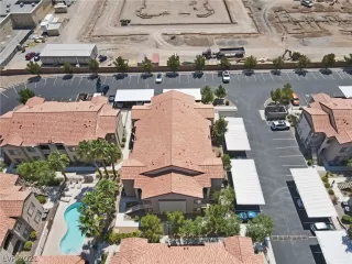 Photo #5: 2307897 Listing