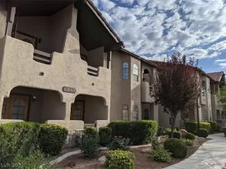 Photo #1: 2307939 Listing 