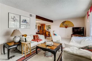 Photo #2: 2307966 Listing