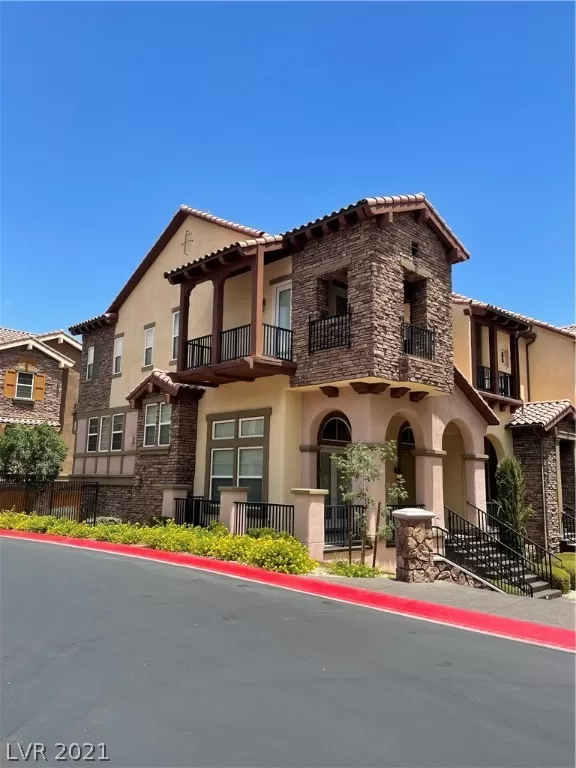 MLS: 2307970 Condo For Sale