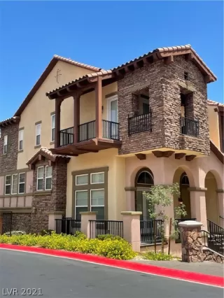 Photo #1: 2307970 Listing