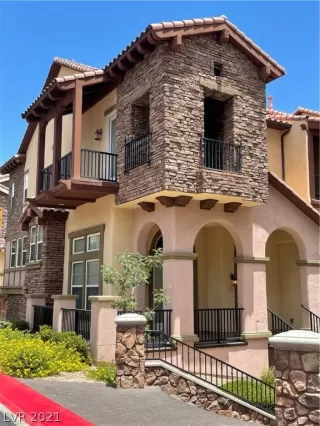 Photo #2: 2307970 Listing