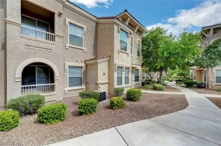 Photo #2: 2307989 Listing