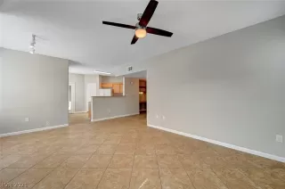 Photo #3: 2307989 Listing