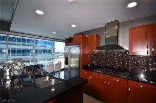 Photo #6: 2308001 Listing 