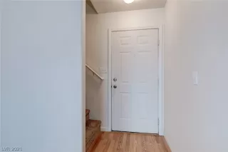 Photo #3: 2308019 Listing 