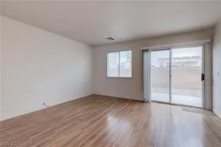 Photo #6: 2308019 Listing 