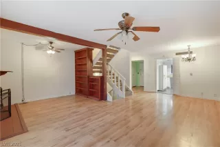 Photo #6: 2308029 Listing 